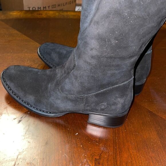 NWT Born black tall suede boots size US 6.5 wide shaft - Picture 10 of 14